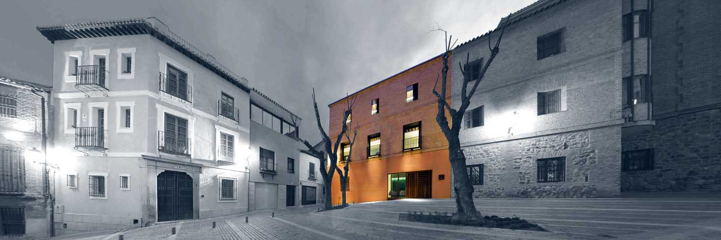 Edificio sede del Consorcio de la Ciudad de Toledo, en la Plaza de Santo Domingo el Antiguo nº 4, Toledo. Fotografía de José María Moreno Santiago.